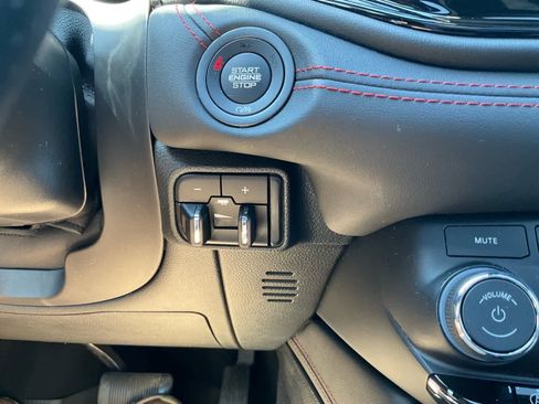 Used 2023 Dodge Durango GT AWD/4WD image 17