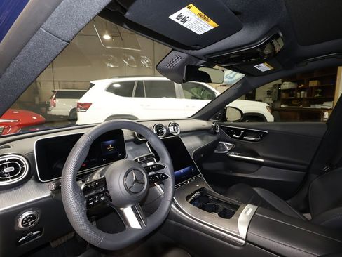 Used 2023 Mercedes-Benz C 300 4MATIC Sedan image 9