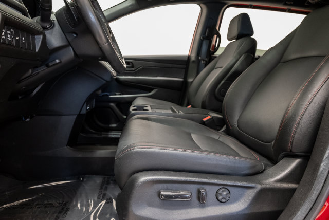 Used 2025 Honda Odyssey Sport-L image 14
