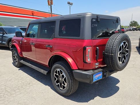 New 2026 Ford Bronco Outer Banks AWD/4WD image 8