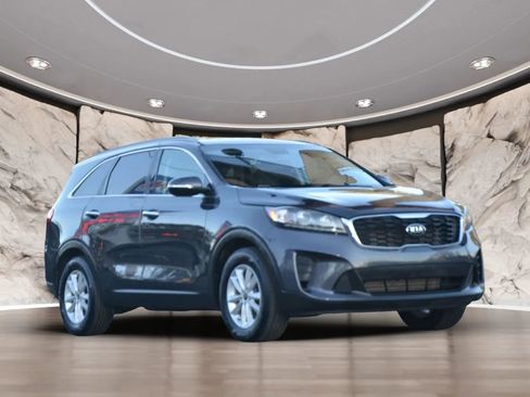 Used 2019 Kia Sorento FWD V6 w/ LX V6 Convenience Package image 46