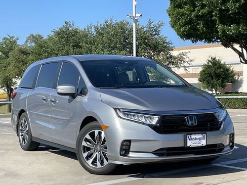 Certified 2024 Honda Odyssey EX-L image 2