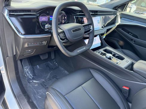 New 2025 Jeep Wagoneer S Limited AWD/4WD image 11