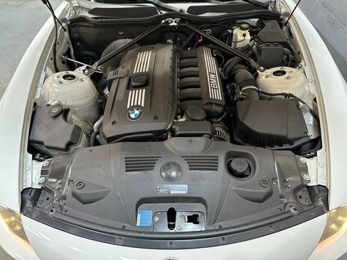 Used 2007 BMW Z4 3.0i RWD image 17