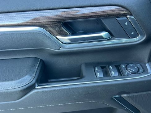 Used 2025 Chevrolet Silverado 2500 LT w/ Trail Boss Package AWD/4WD image 8