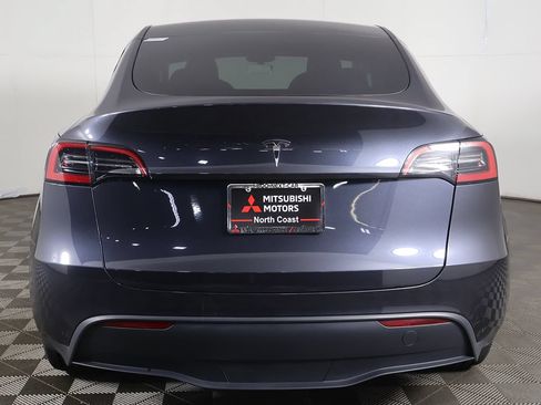 Used 2024 Tesla Model Y Long Range RWD image 22
