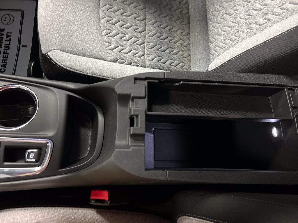 Used 2023 Chevrolet Equinox LS w/ LS Convenience Package FWD image 19