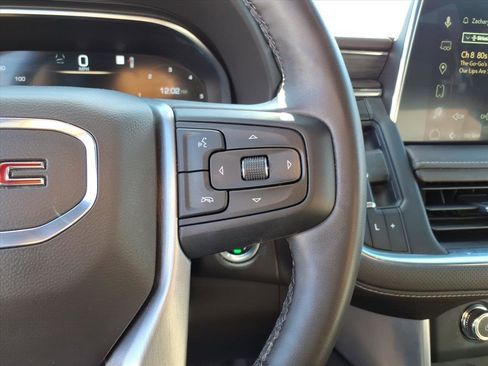 Certified 2023 GMC Yukon SLT w/ SLT Premium Package image 18