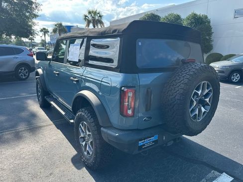 Used 2022 Ford Bronco Badlands AWD/4WD image 5