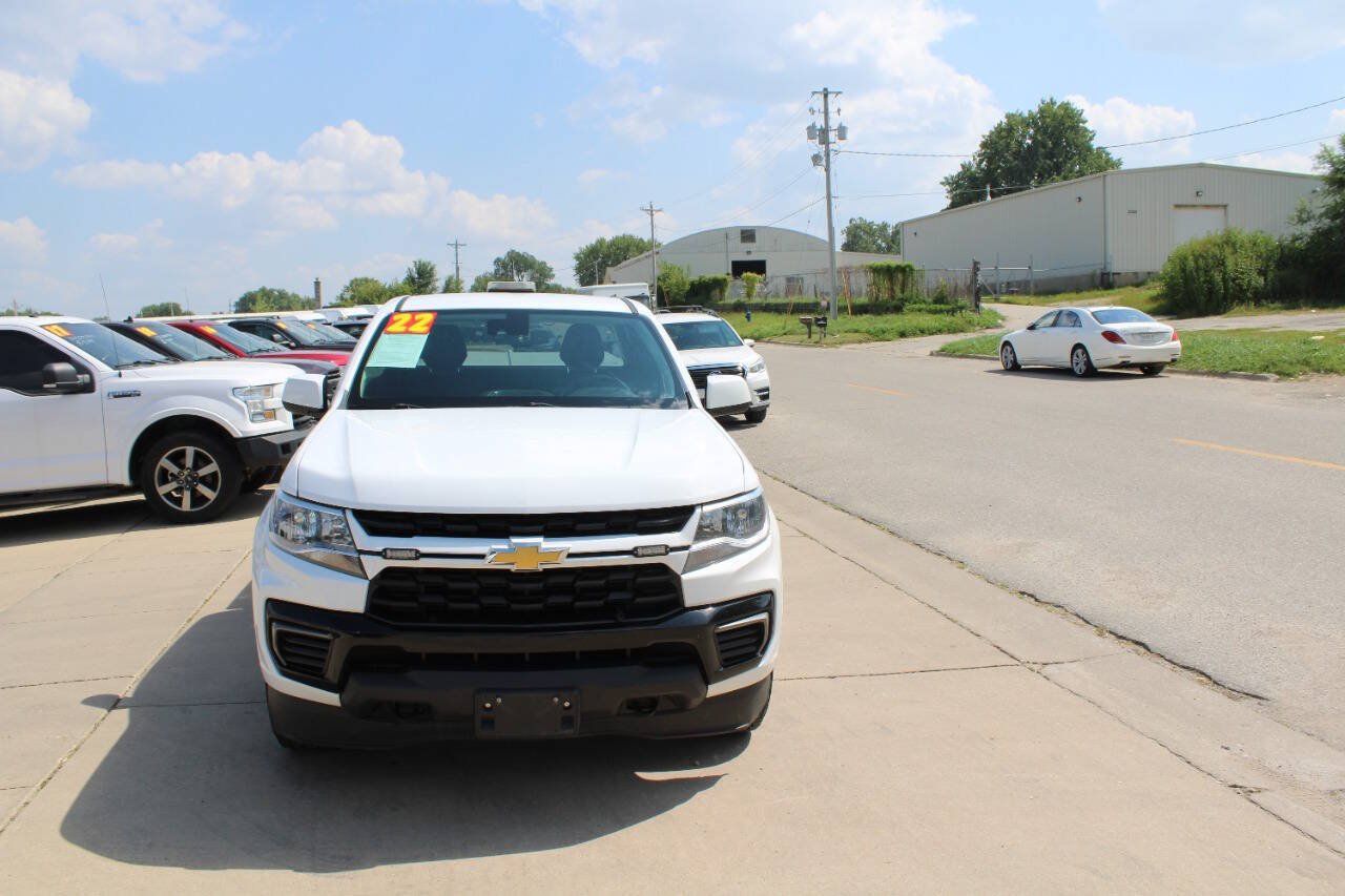 Used 2022 Chevrolet Colorado LT w/ Fleet Safety Package AWD/4WD image 6
