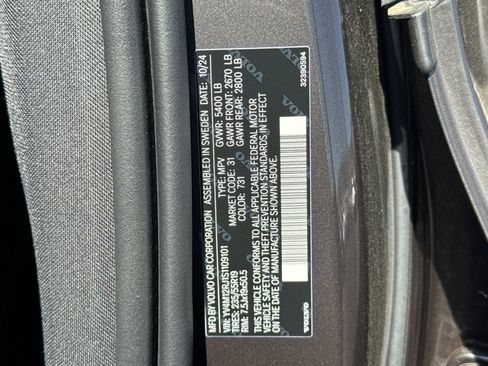 New 2025 Volvo XC60 B5 Core w/ Protection Package Premier image 27