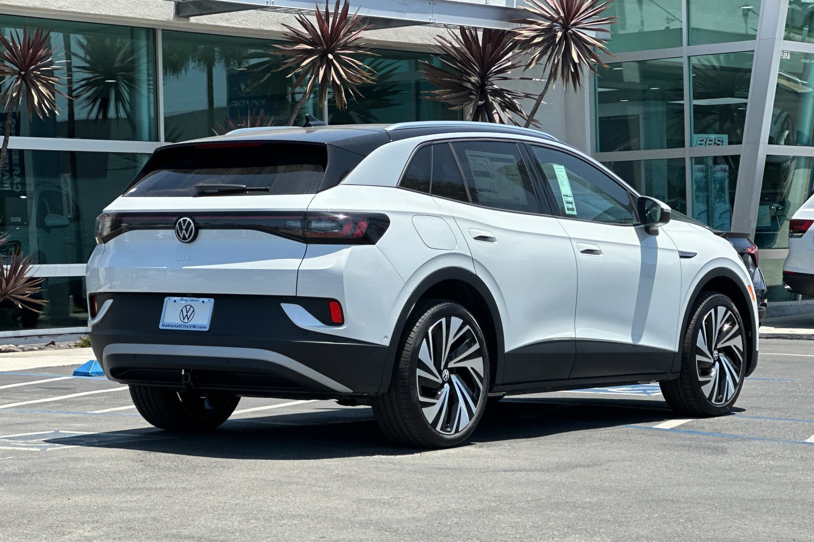 New 2026 Volkswagen ID.4 Pro S Plus AWD/4WD image 5