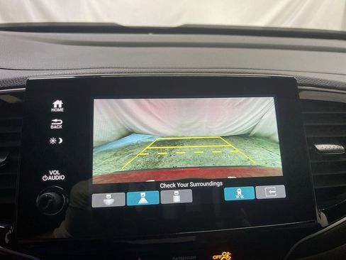 Used 2023 Honda Passport TrailSport image 17