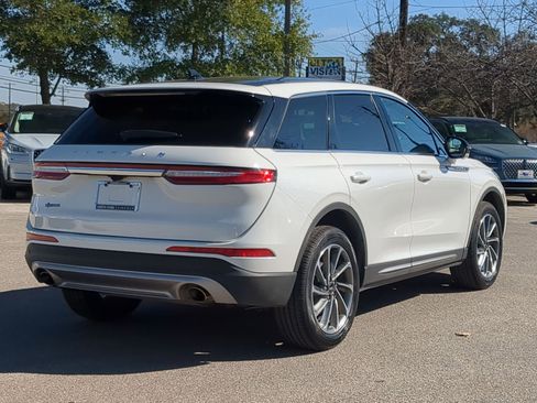 Used 2023 Lincoln Corsair FWD w/ Equipment Group 101A image 3