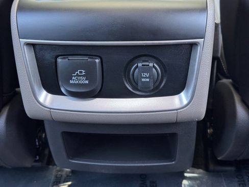 Used 2025 Kia Carnival SX FWD image 39