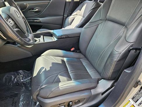 Used 2023 Lexus ES 300h Ultra Luxury w/ Accessory Package (Z2) image 16