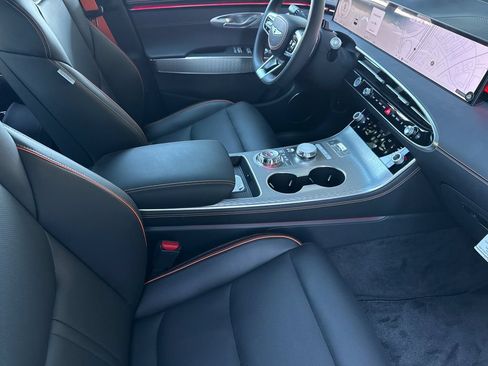 New 2026 Genesis GV70 2.5T Sport Prestige w/ G1 Accessory Package AWD/4WD image 16