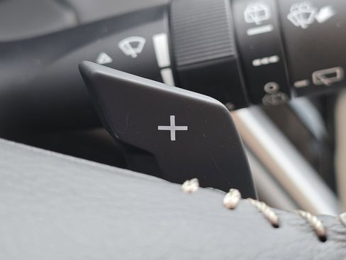 New 2025 Subaru Outback Premium image 26