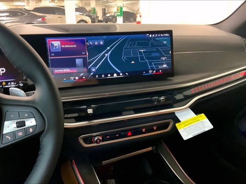 New 2026 BMW X5 xDrive50e image 6