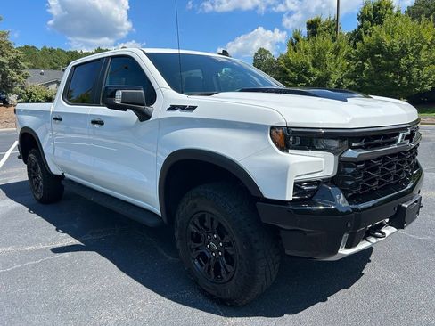 Used 2025 Chevrolet Silverado 1500 ZR2 w/ Technology Package AWD/4WD image 22