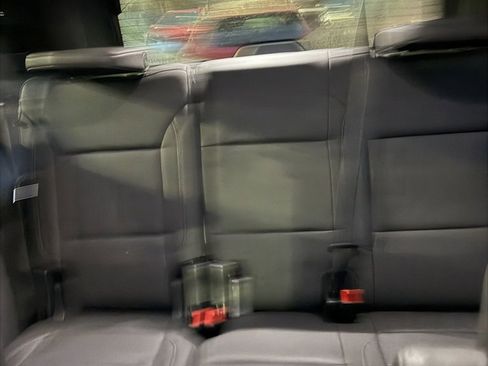 Used 2023 Chevrolet Tahoe Z71 w/ Z71 Off-Road Package image 18