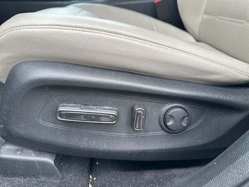 Used 2025 Honda CR-V EX-L image 17