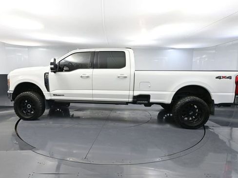 Used 2023 Ford F250 Lariat w/ Lariat Ultimate Package AWD/4WD image 11