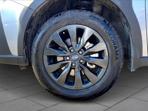 Used 2025 Subaru Outback Onyx Edition XT w/ Popular Package #2 image 11