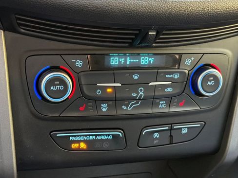 Used 2018 Ford Escape SE image 20