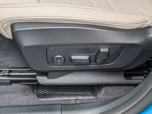 Certified 2025 BMW X1 xDrive28i w/ Technology Package image 15