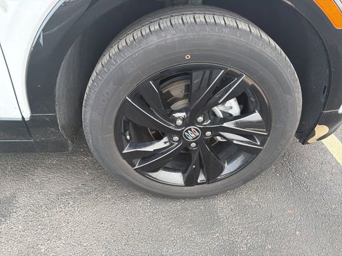 Used 2024 Buick Encore GX Sport Touring w/ Comfort Package image 4