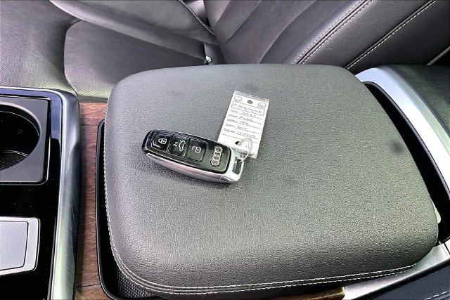 Used 2021 Audi Q8 Prestige AWD/4WD image 10