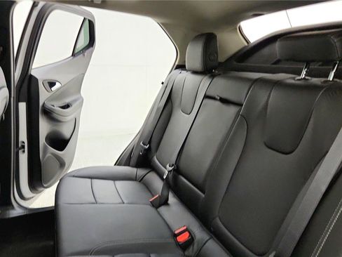 Used 2023 Buick Encore GX Essence w/ Experience Buick Package FWD image 32