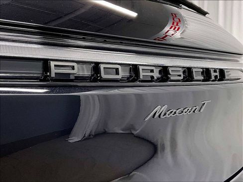 New 2026 Porsche Macan Turbo image 33