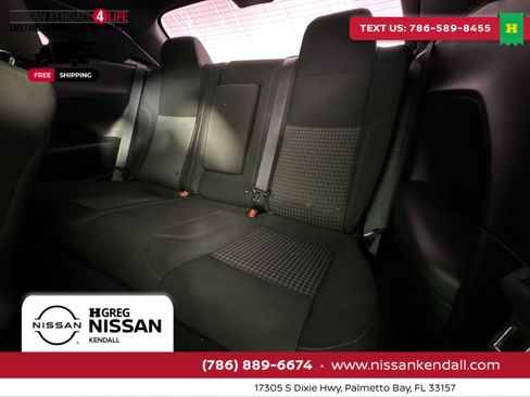 Used 2020 Dodge Challenger SXT w/ Blacktop Package image 27