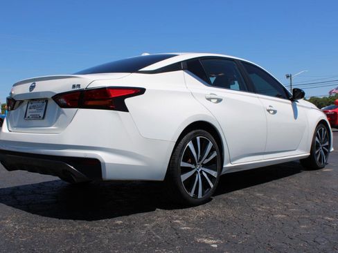 Used 2020 Nissan Altima 2.5 SR FWD image 4