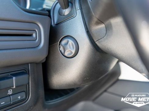 Used 2021 Chevrolet Tahoe LT w/ LT Signature Package image 22