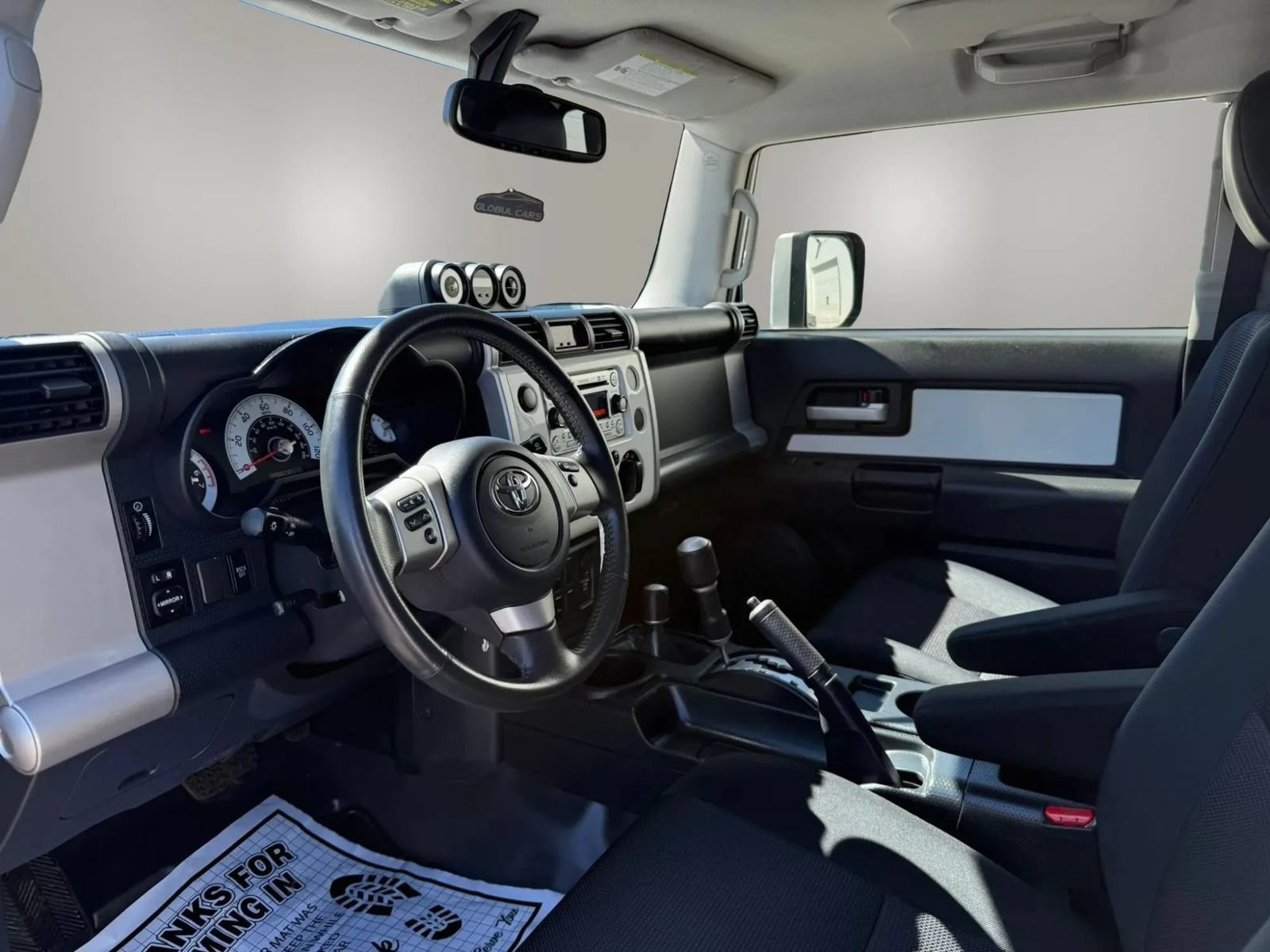 Used 2013 Toyota FJ Cruiser 4WD w/ Upgrade Pkg image 8