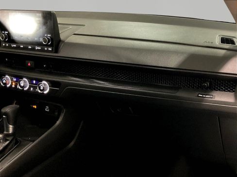 Used 2024 Honda CR-V LX image 25