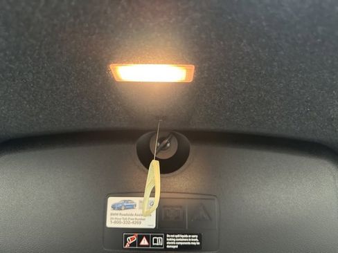 Used 2016 BMW 528i xDrive 528i xDrive image 17