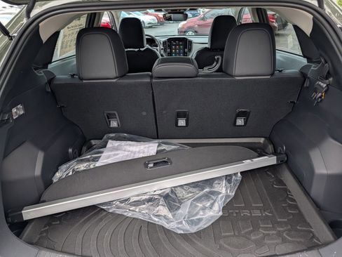 Used 2025 Subaru Crosstrek 2.5i Limited w/ Crosstrek Mirror Package image 18