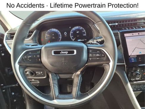 Used 2023 Jeep Grand Cherokee Limited AWD/4WD image 16