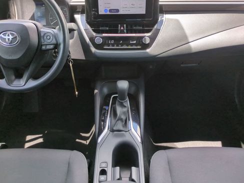 Certified 2025 Toyota Corolla LE FWD image 18