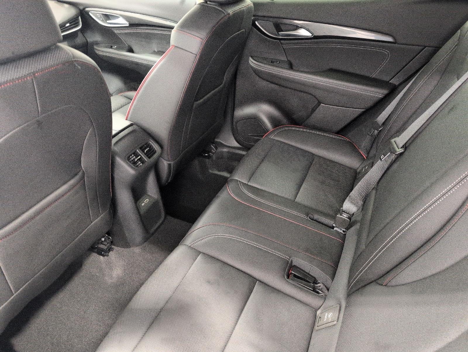 Used 2023 Buick Envision Essence w/ Sport Touring Package AWD/4WD image 21