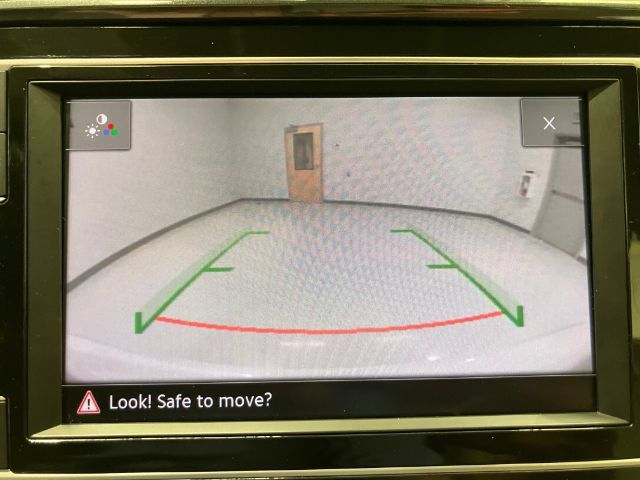 Used 2018 Volkswagen Golf S FWD image 32
