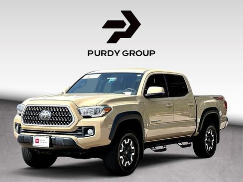 Certified 2018 Toyota Tacoma TRD Off-Road AWD/4WD image 4