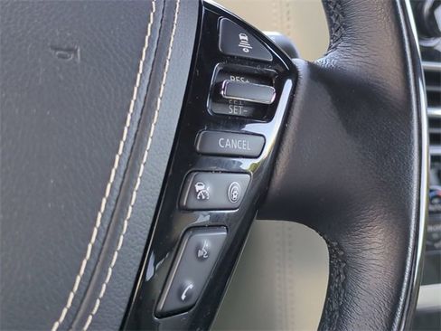 Used 2024 INFINITI QX80 Premium Select image 27