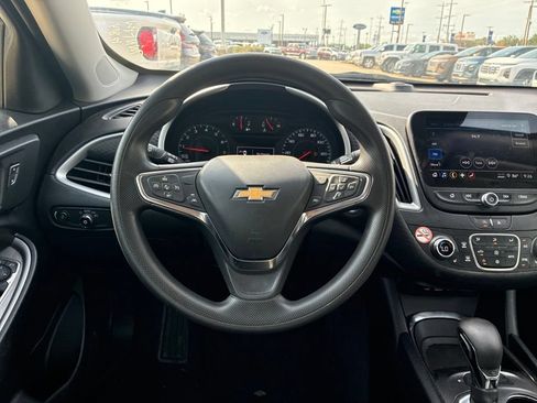Used 2023 Chevrolet Malibu LT FWD image 14