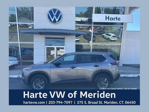 Used 2023 Nissan Rogue S AWD/4WD image 1