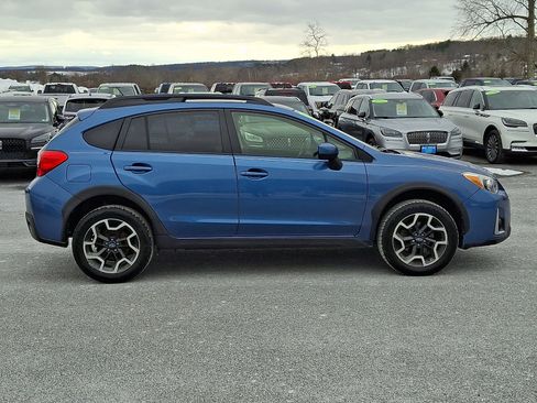 Used 2016 Subaru Crosstrek 2.0i Premium image 7